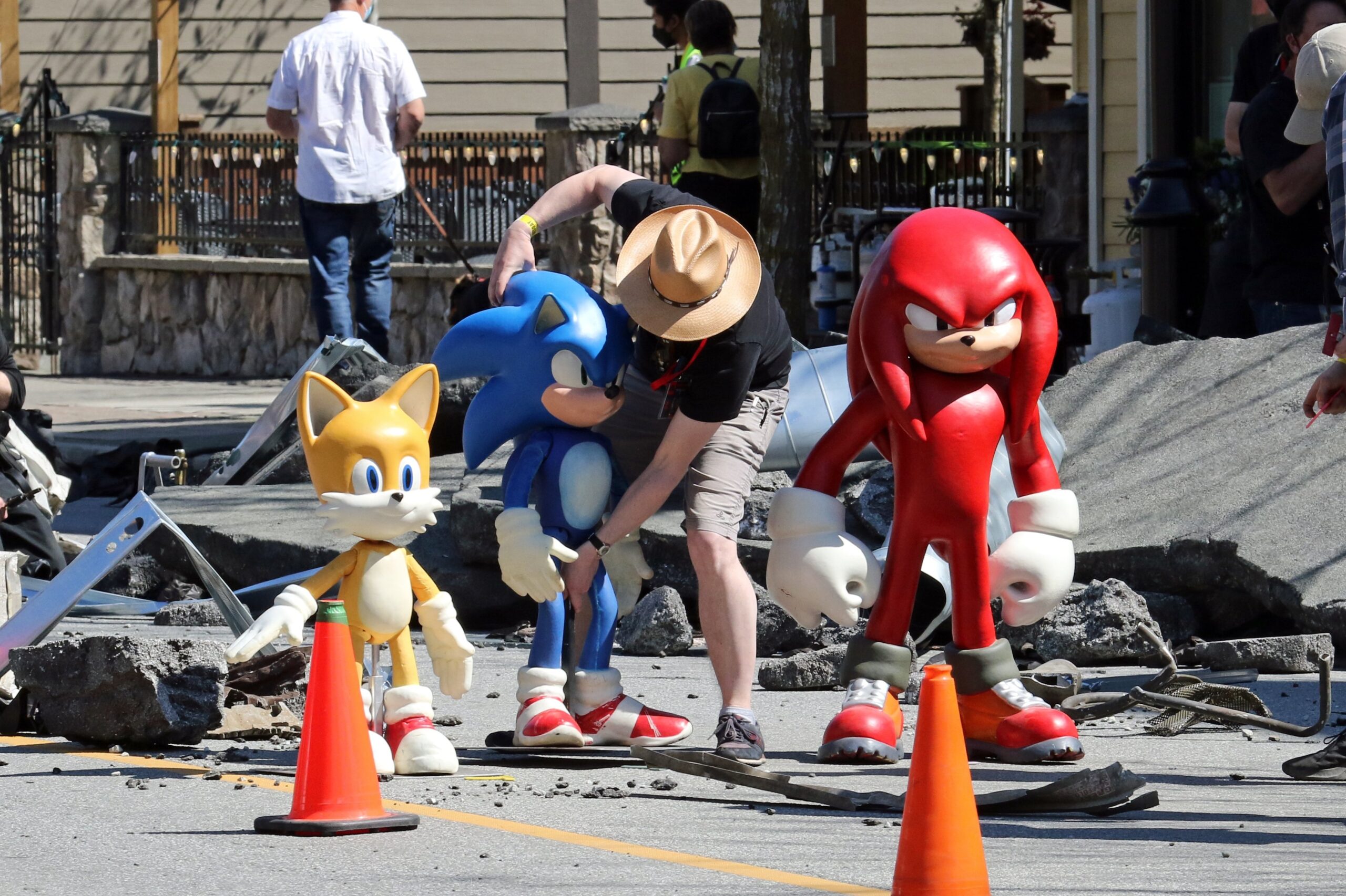 Sonic 2: Fotos dos bastidores mostram Knuckles e Tails