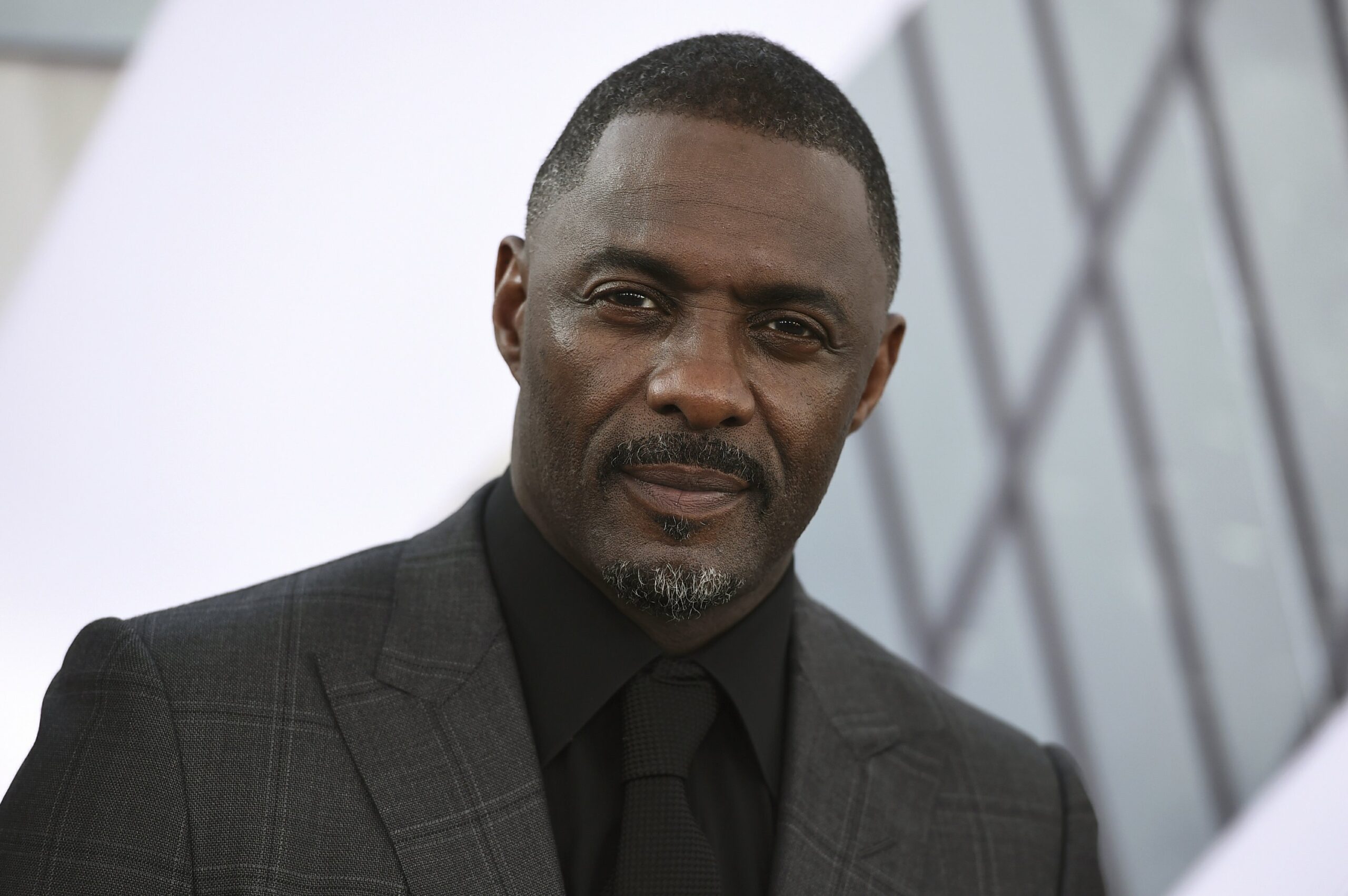 Sonic 2: Idris Elba fará a voz de Knuckles na sequência