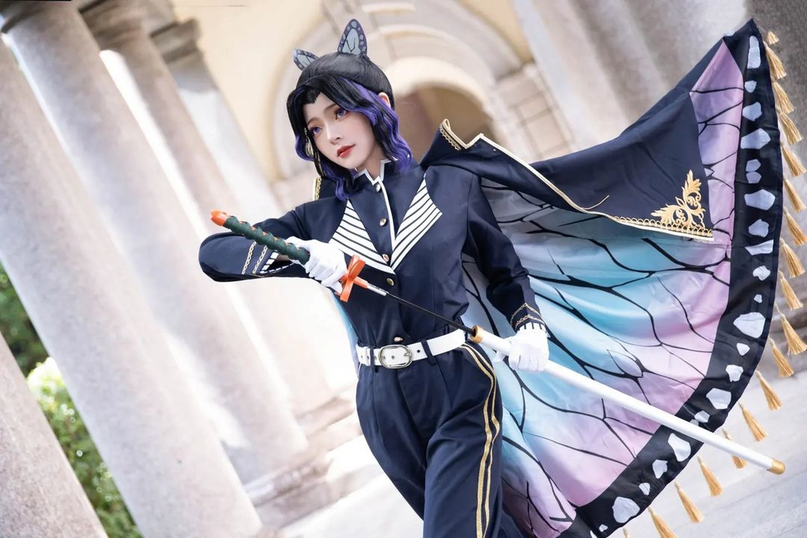 Demon Slayer: cosplay de Shinobu surpreende pelos detalhes