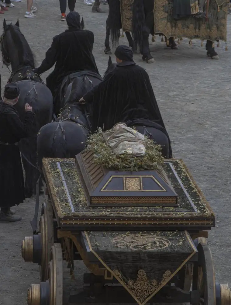 A Casa do Dragão  Vídeo revela funeral dos Verdes na 2ª temporada
